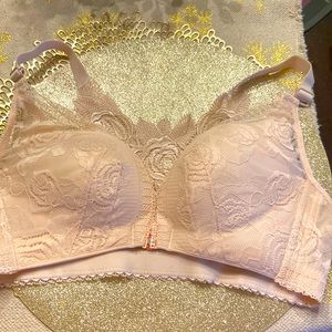 Bralette nude